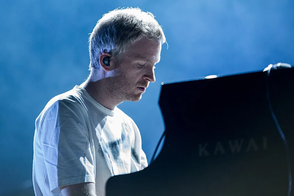 Ólafur Arnalds, Falling Apart Together: Montréal
